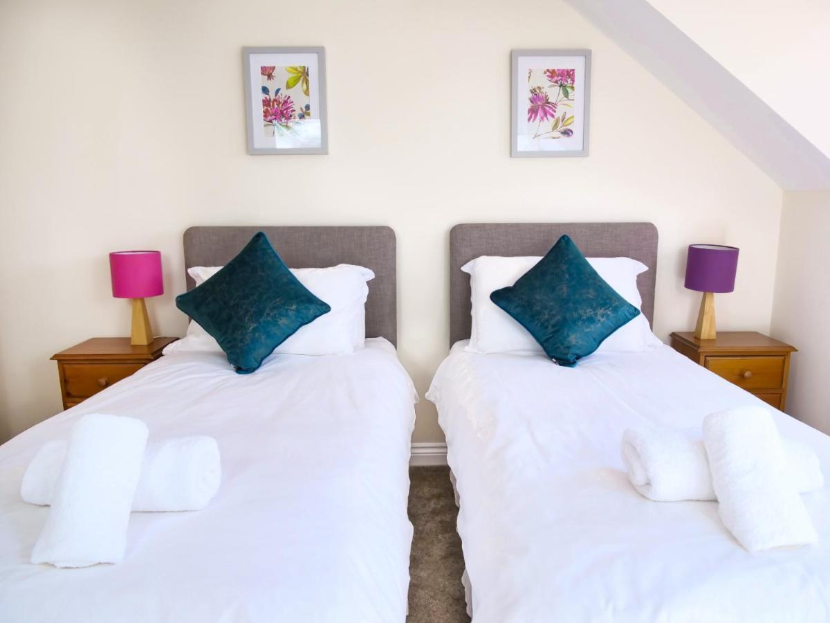 Ellingham Self-Catering Cottages Saint Peter Port エクステリア 写真