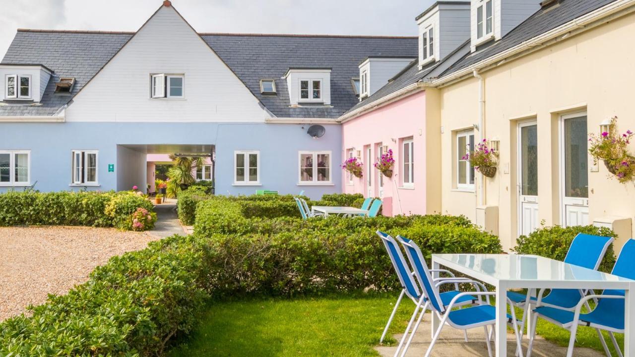 Ellingham Self-Catering Cottages Saint Peter Port エクステリア 写真