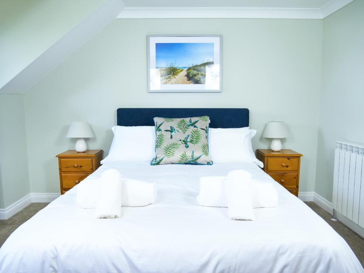 Ellingham Self-Catering Cottages Saint Peter Port エクステリア 写真