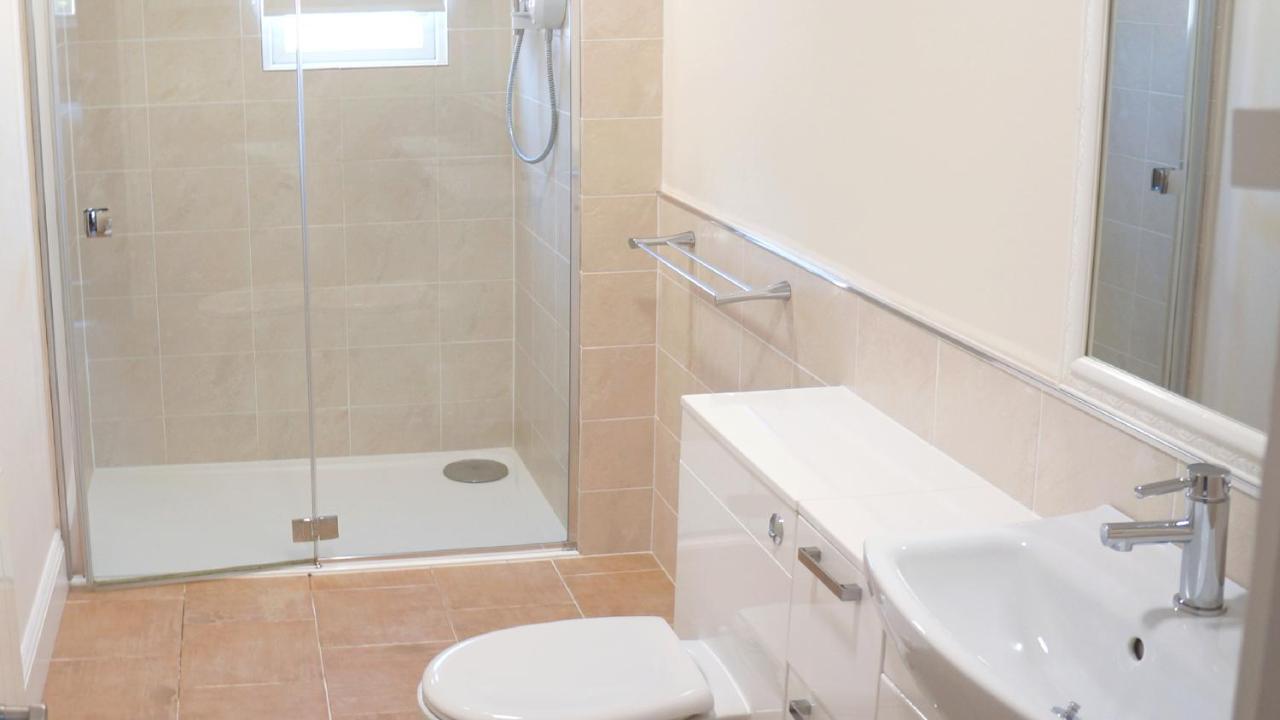 Ellingham Self-Catering Cottages Saint Peter Port エクステリア 写真