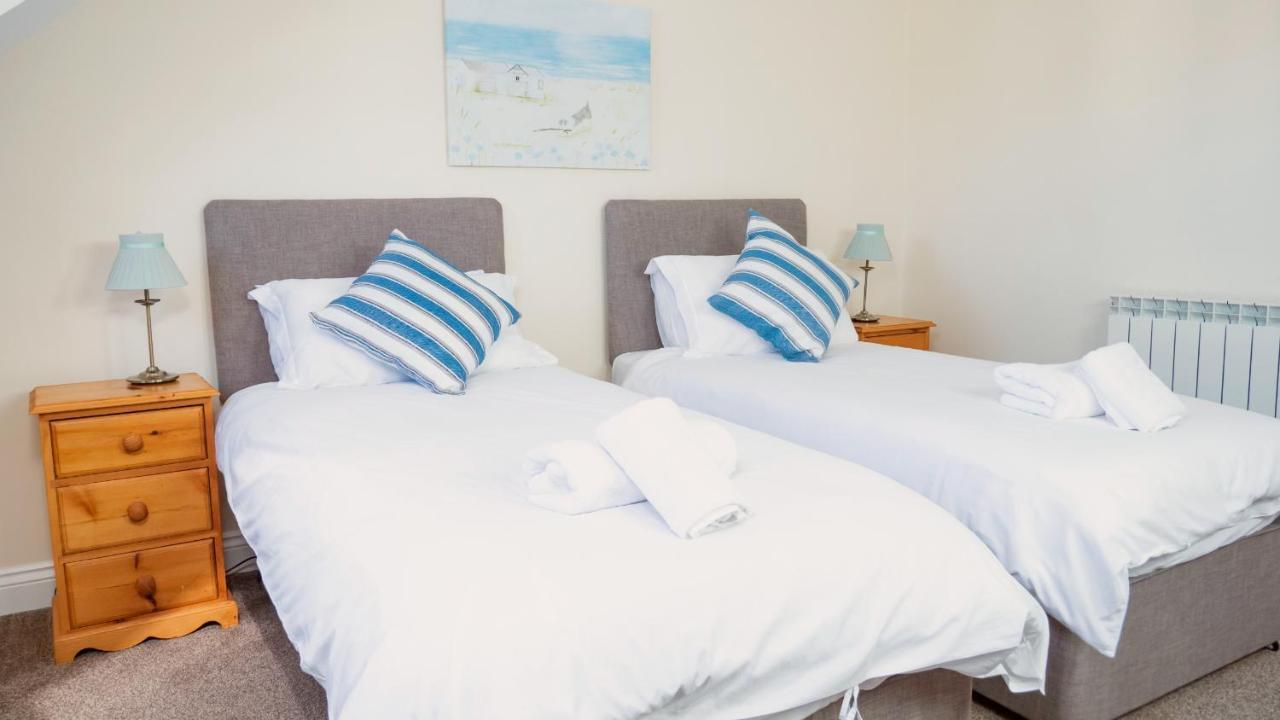 Ellingham Self-Catering Cottages Saint Peter Port エクステリア 写真