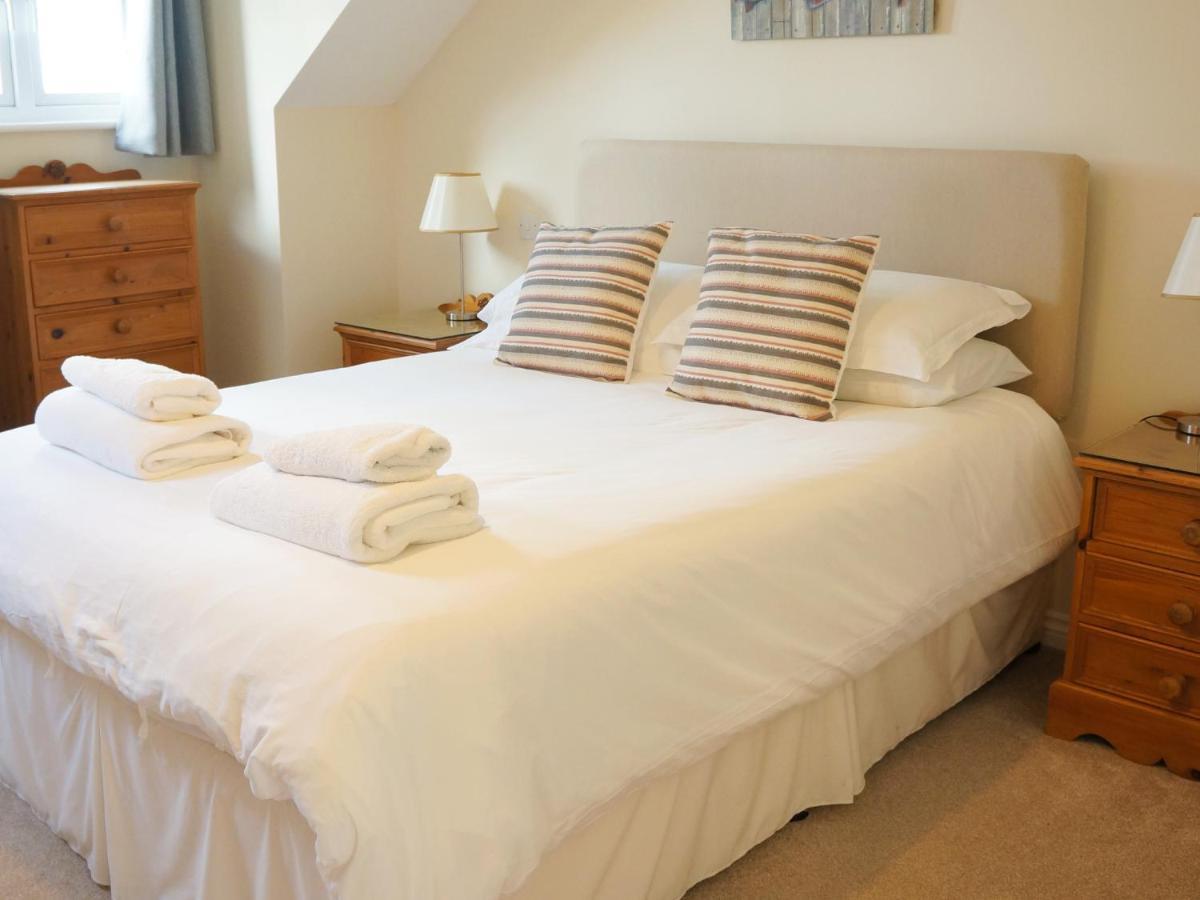 Ellingham Self-Catering Cottages Saint Peter Port エクステリア 写真