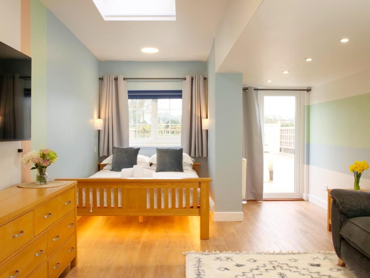 Ellingham Self-Catering Cottages Saint Peter Port エクステリア 写真