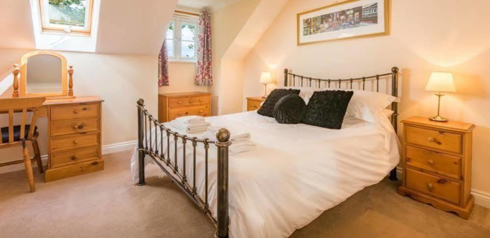 Ellingham Self-Catering Cottages Saint Peter Port エクステリア 写真