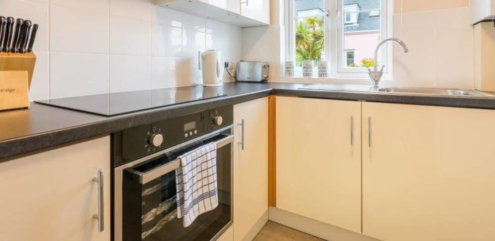 Ellingham Self-Catering Cottages Saint Peter Port エクステリア 写真